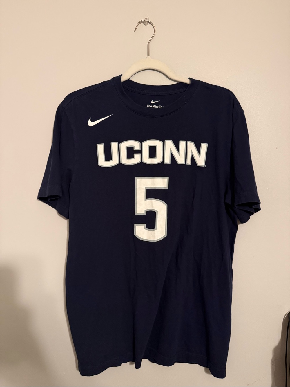 Nike UCONN Bueckers #5 Navy Blue Graphic Tee